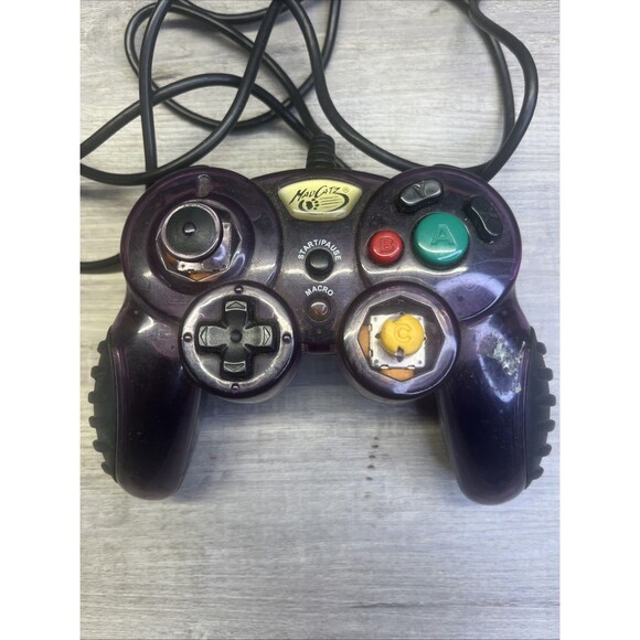 Madcatz GameCube Gamepad / Controller - Translucent Purple - Picture 1 of 9